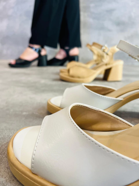 SANDALIAS