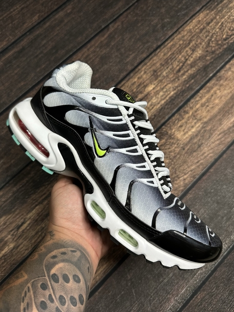 TÊNIS NIKE AIR MAX PLUS SE