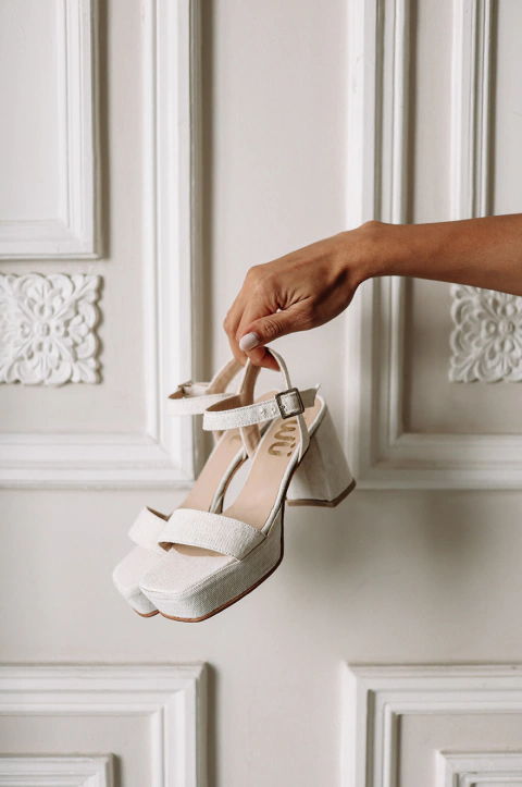 Tao plataforma rafia natural A MEDIDA (se hacen en 25-30 días)