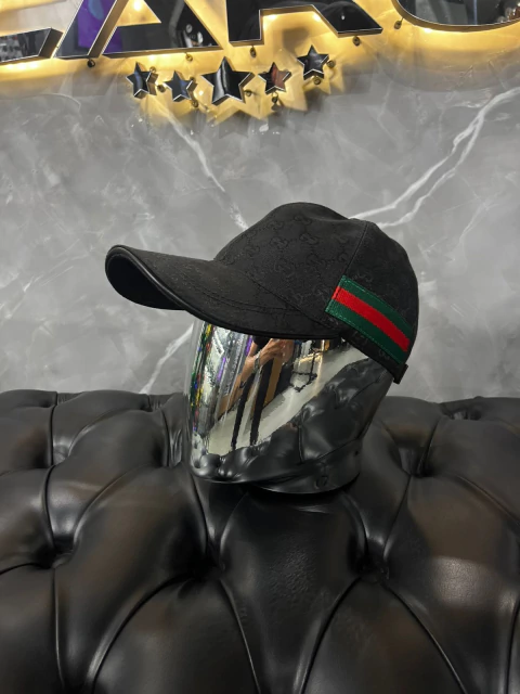 Bone Gucci Importado - comprar online