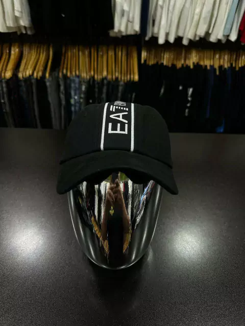 Boné Armani Importado