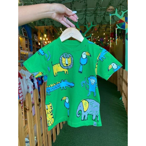 Camiseta Manga Curta Animais Da Floresta Verde