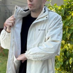 CAMPERA COLUMBIA 2 EN 1 CRUDO - comprar online