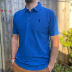 CHOMBA POLO WAFFLE AZUL en internet