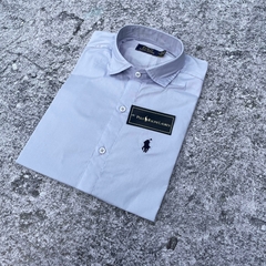CAMISA POLO CLASICA CELESTE - tienda online