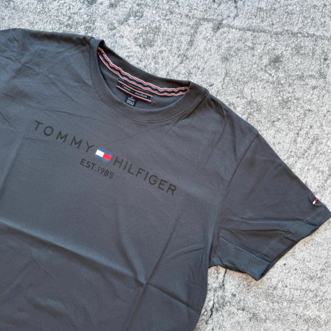 REMERA TH 1985 GRIS HUMO - comprar online
