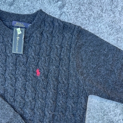 SWEATER POLO TRENZADO GRIS OSCURO - comprar online