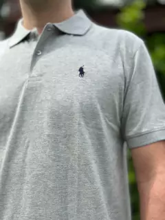 CHOMBA POLO GRIS en internet