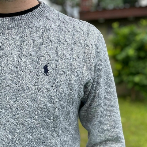 SWEATER POLO TRENZADO GRIS