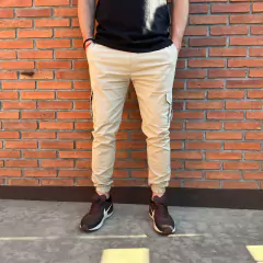PANTALON JOGGER CARGO BEIGE