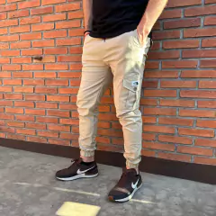 PANTALON JOGGER CARGO BEIGE - comprar online