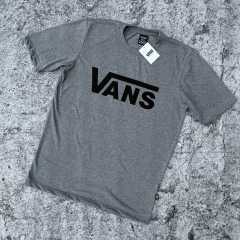REMERA VANS GRIS TOPO en internet