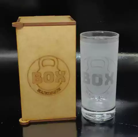Kit 1 Copo Vodka Personalizado + 1 Caixa em MDF Personalizada