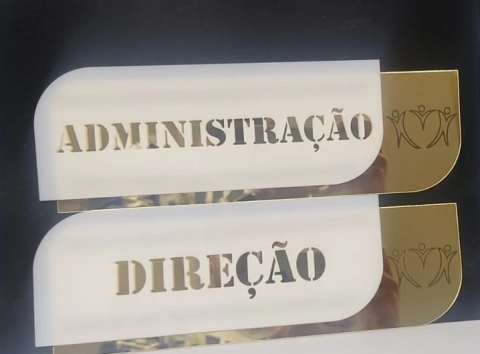 Placa de Identificação para Porta em Acrílico Personalizado com logo
