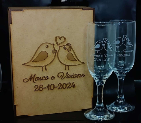 Kit 2 taças + caixa de MDF personalizada a laser
