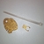 Suporte Dourado com Aste Transparente Feminino Completo Ever After High