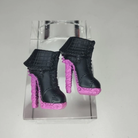 Par de Sapato Boneca Vênus Mcflytrap Festival de Música Monster High