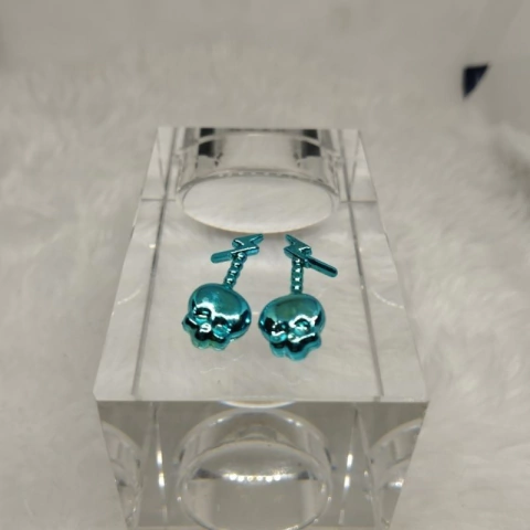 Par de Brincos Boneca Frankie Stein Haunt Couture Monster High