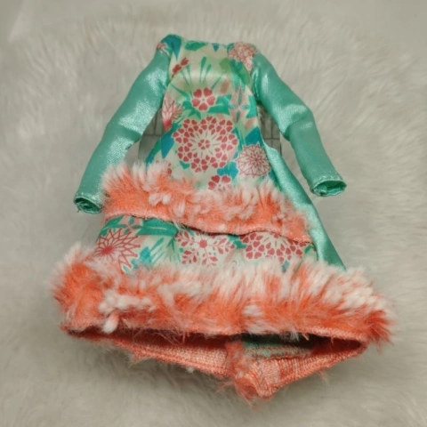 Vestido Boneca Ashlynn Ella Epic Winter Ever After High