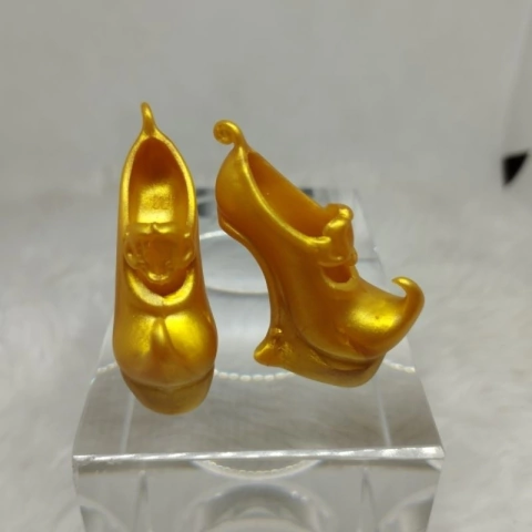 Par de Sapato Boneca Gigi Grant Budget Monster High