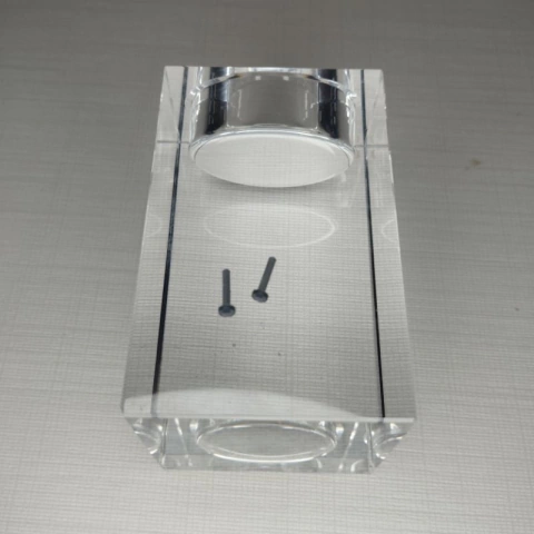 Par de Brincos Boneco Invisi Billy Monster High