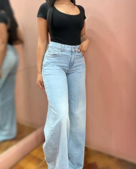 JEAN WIDE LEG RÍGIDO (7652)