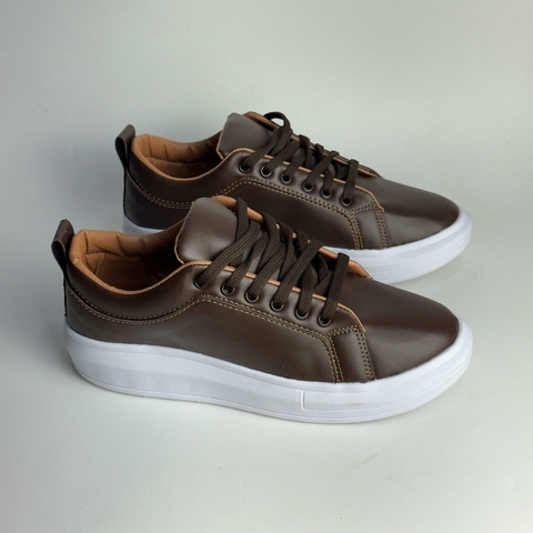 SNEAKERS ESSENCIAL MARROM - comprar online