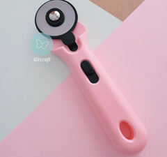 Cutter rotativo Ibi Craft 45mm | rosa o celeste en internet