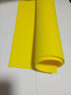 Goma eva lisa | 40x60cm | AMARILLO