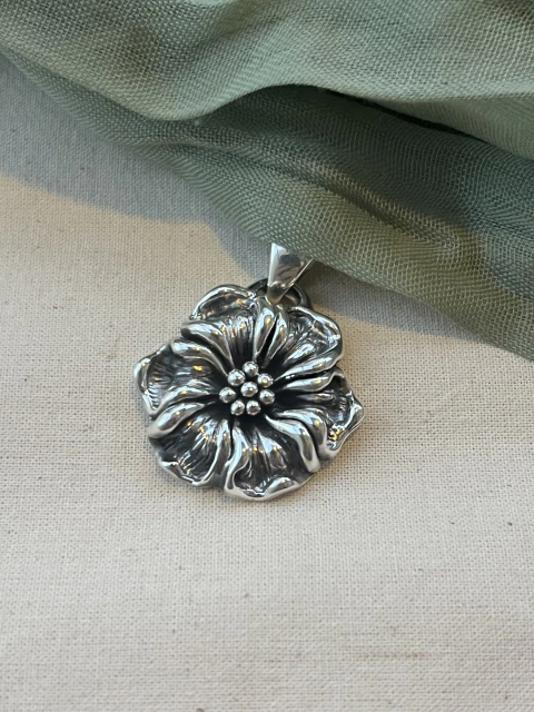 Pingente Flor M/G Eletroformação
