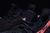 Yeezy 350 v2 black core red na internet