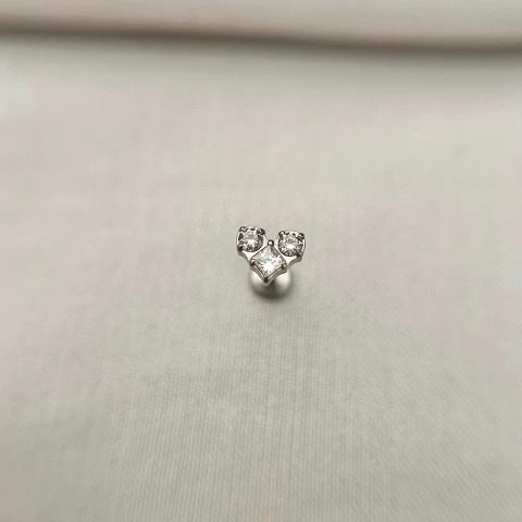 Labret coração zircônias rosca interna 1.2x8mm - TITÂNIO - comprar online