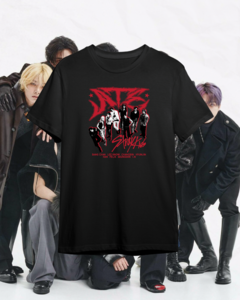 Camisa Stray Kids gráfica na internet