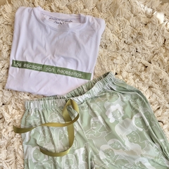 Pijama ESCAPES NECESARIOS