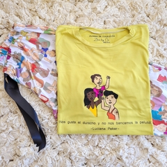 Remera NO NOS BANCAMOS LA PELUSA - comprar online