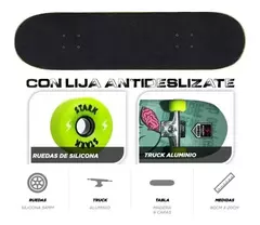 Imagen de Skate Kids Maple Rueda 52mm Abec-7 Stark Zombie