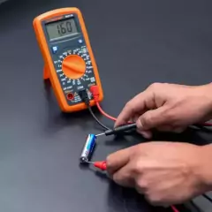 Tester Digital Junior Miltimetro Truper 10401 - INDUSGHAM