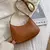 Bolsa Feminina Retrô em Couro PU | Estilo Axila, Compacta e Sofisticada – Cores Variadas: Camelo, Rosa, Verde, Marrom Claro, Branco e Preto - comprar online