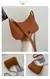 Bolsa Feminina Retrô em Couro PU | Estilo Axila, Compacta e Sofisticada – Cores Variadas: Camelo, Rosa, Verde, Marrom Claro, Branco e Preto
