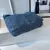Bolsa Crossbody Monocromática de Ombro Único | Denim com Grande Capacidade e Bolsos Funcionais – Azul Céu ou Preto - comprar online