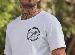 remera deck skate skull drink- WHITE