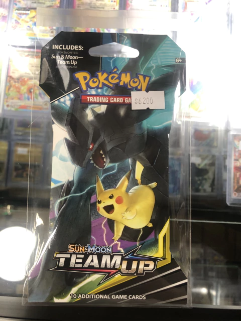 BOOSTER PACK SUN & MOON TEAM UP ZEKROM Y PIKACHU