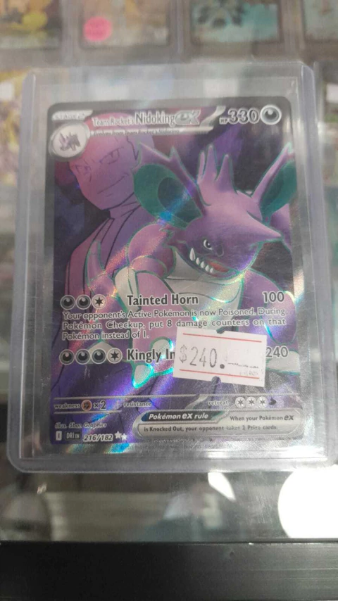 TEAM ROCKET S NIDOKING EX 216/182