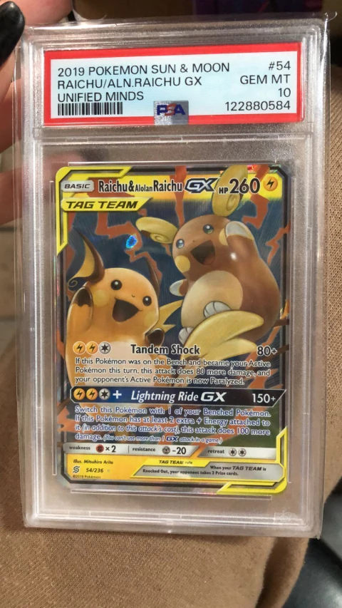 RAICHU & ALOLAN RAICHU GX 54 PSA 10