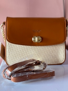 BOLSA DETALHE PALHA na internet