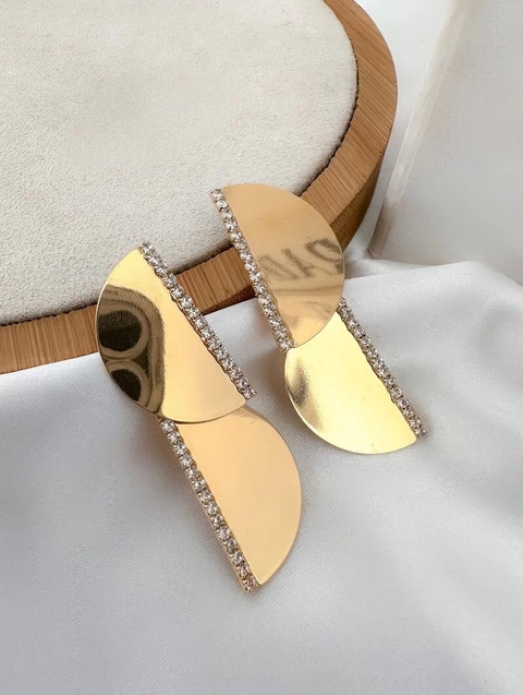 Brinco Folheado a Ouro 18k Circulo Movél com Micro Zircônias