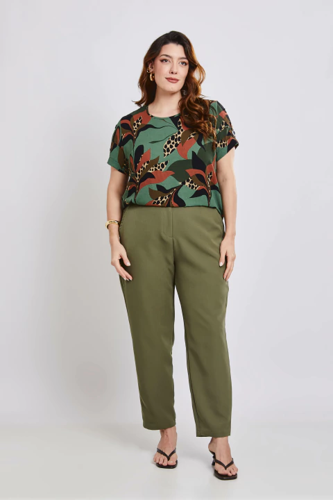Blusa Estampa com Botão Verde - comprar online