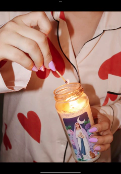 Vela Santa Taylor na internet