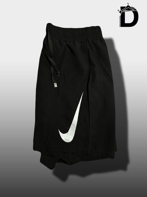 Shorts facão Preto
