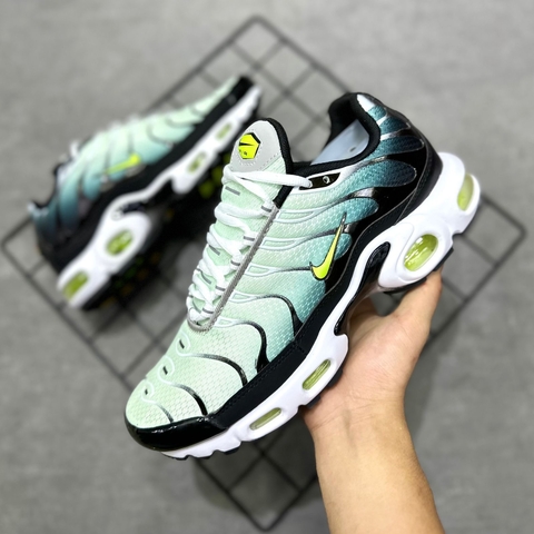 Air Max Plus Tn1 degradê verde